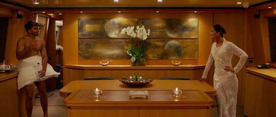 check out the ranveer singh's ass - Befikre