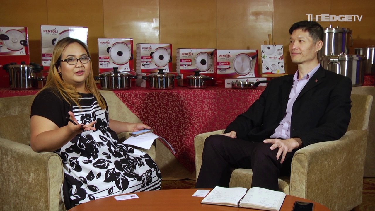 TALKING EDGE: Ni Hsin Forges New Path