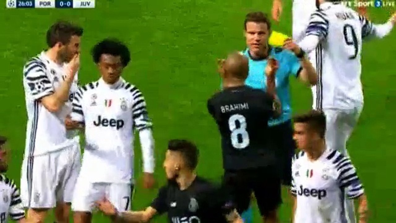 Alex Telles RED CARD - FC Porto VS Juventus 22.02.2017