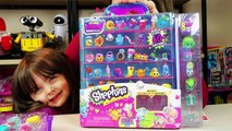 SHOPKINS SEASON 5 Unboxing Part 1! Shopkins Hunt For a Limited Edition Shopkin Kinder Play