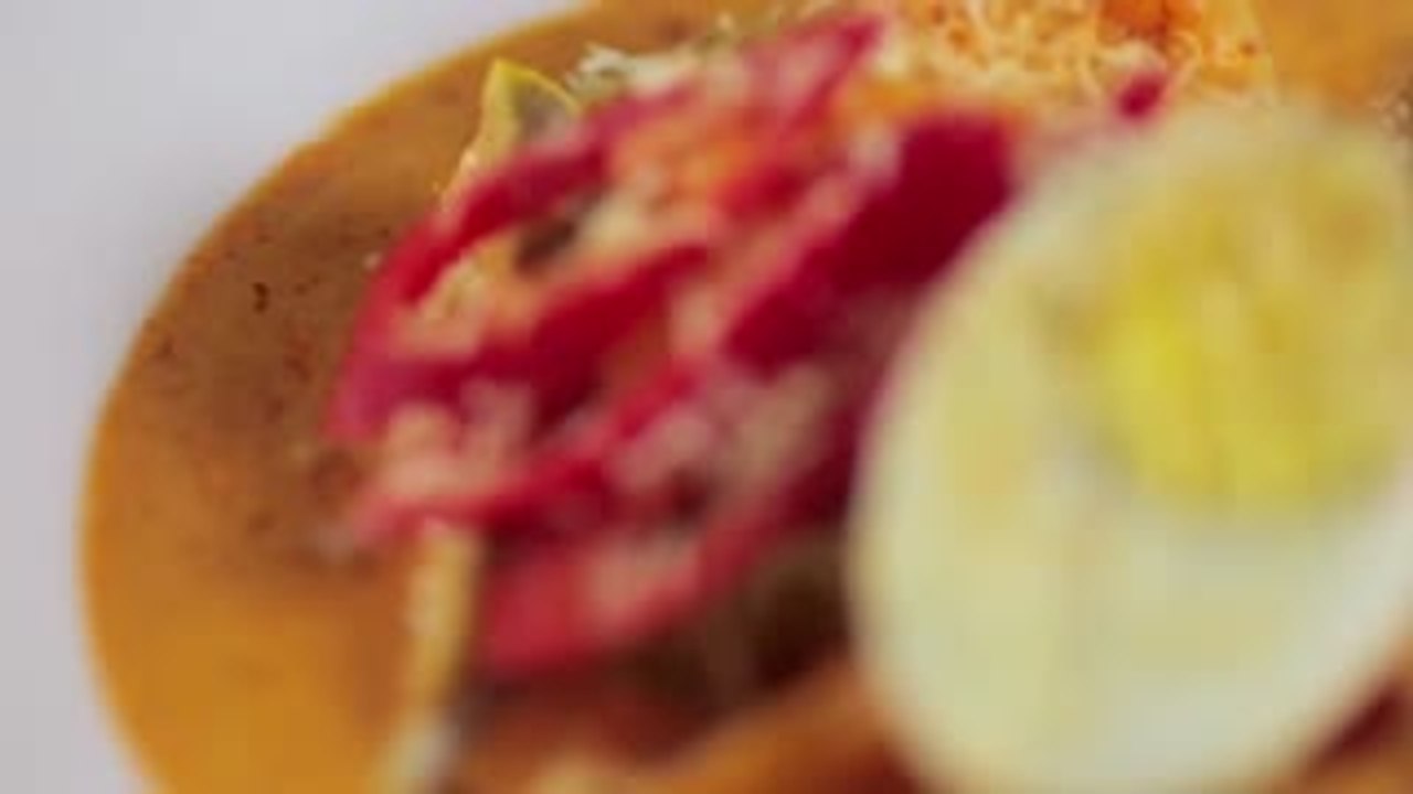Nonya Lontong