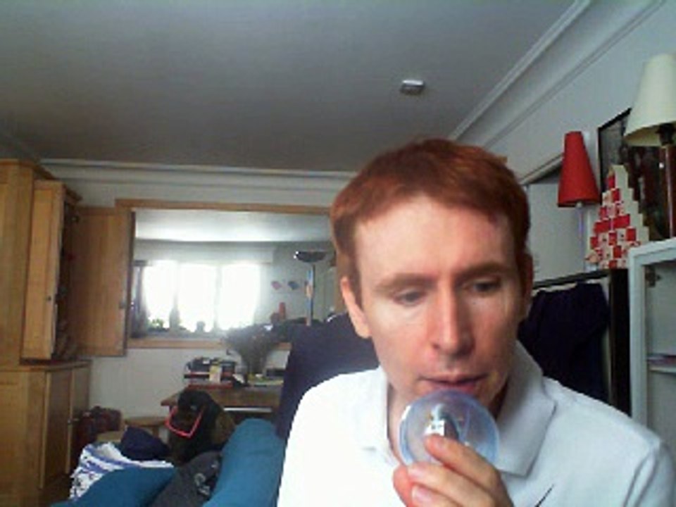 Wiwi égratigne "quoi que tu penses" de So What