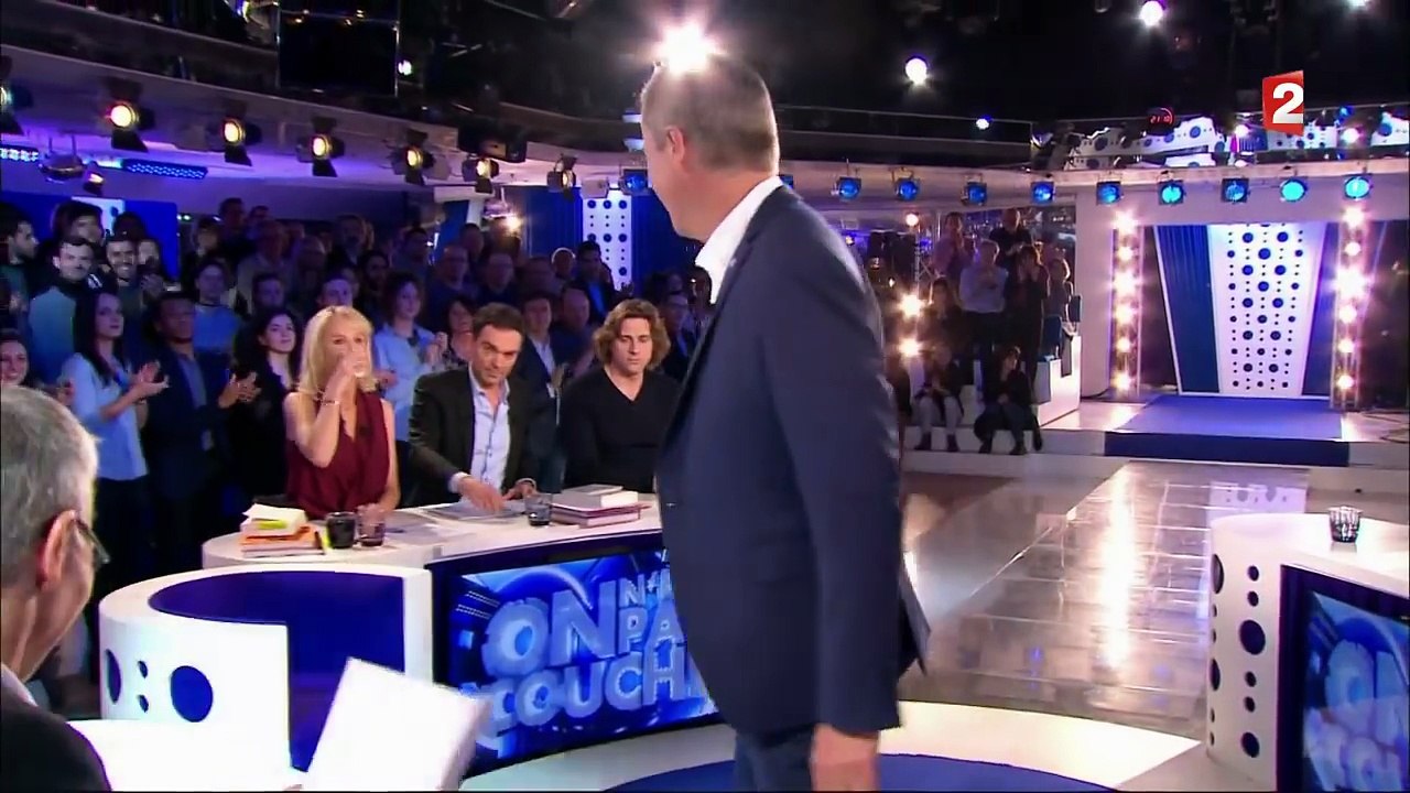 Nicolas Dupont-Aignan - On n'est pas couché 18 février 2017 #ONPC-dR7ToAQcqlE