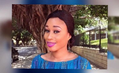 Aida Samb glam' devant les grilles de l'A.N