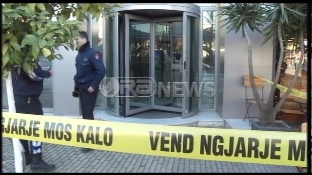 Tiranë - Grabitet me maska dhe armë filiali i një banke tek 21 Dhjetori