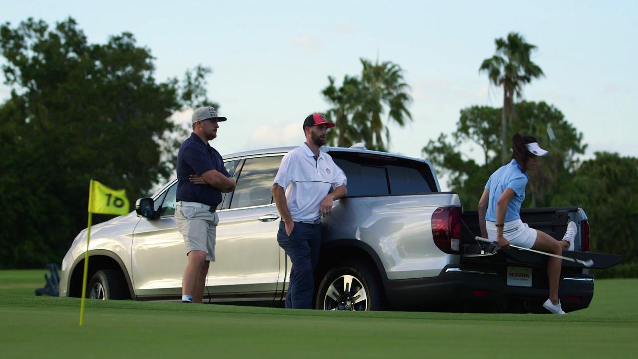 Extreme golf trick shots from the site of the Honda Classic Golf is hard. (Round 2)