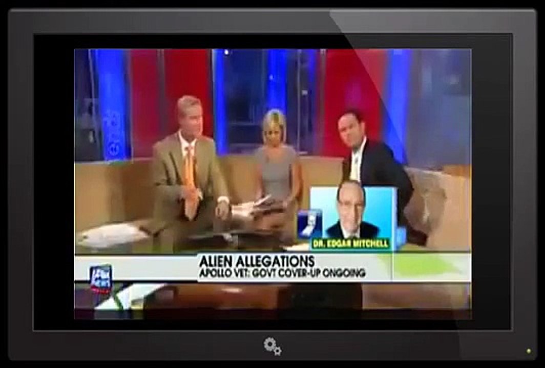 EDGAR MITCHELL, RETIRED ASTRONAUT, CONFIRMS ALIENS AND THEIR SHIPS - UFO MAN