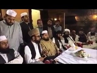 Mufti Muneeb ur Rehman demand ban on Dhamaal on Mazaraat