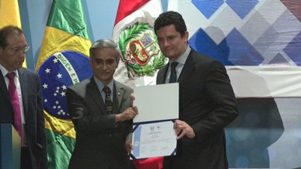 Juez Moro destaca importancia de cooperación en las investigaciones de casos de corrupción