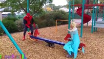 FROZEN ELSA LOSES HER HEAD! w/ Spiderman Pink Spidergirl Maleficent & Joker Hulk Candy Sup