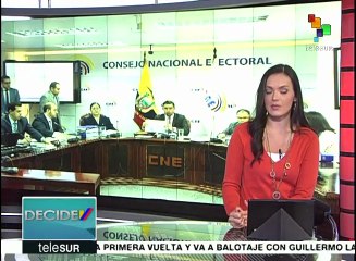 Anuncian segunda vuelta electoral en Ecuador