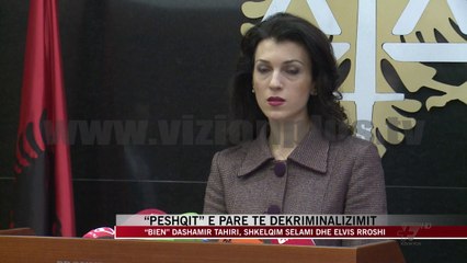 Tải video: “Peshqit” e parë të dekriminalizimit, bien Tahiri, Selami e Rroshi - News, Lajme - Vizion Plus