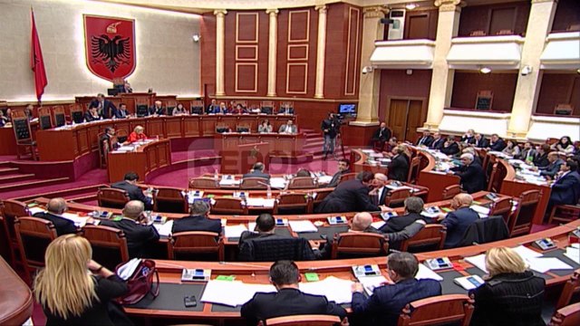 Report TV - Ligj Organik për Presidentin ja si mund të shkarkohet/Drafti