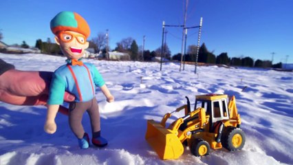 Toy Scouts Backhoe and Plush Doll _ Snow Videos for Kids-iA-VtLIcRI0