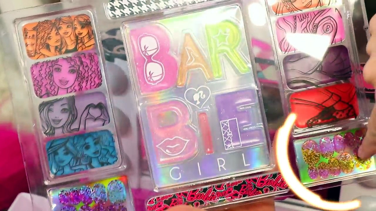 TROLLS MOVIE Baby Poppy Makeover Nails Painted & Kids Dress Up Costume Newborn Diaper & Doll Makeup-QyZ4-hl5G94