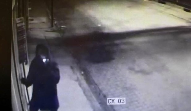 Hırsızın rahat tavırları pes dedirtti