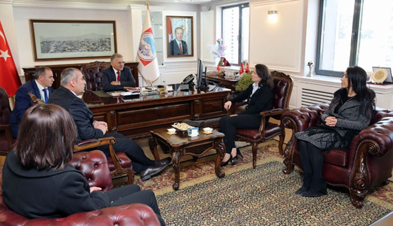 BAŞKAN BÜYÜKKILIÇ, MUSTAFA EMİNOĞLU ANADOLU LİSESİ YÖNETİMİNİ AĞIRLADI