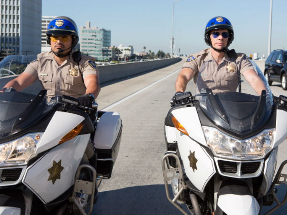 CHIPS: Trailer HD VO st bil