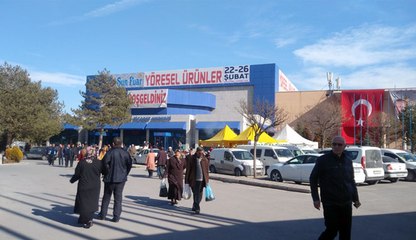 YÖRESEL ÜRÜNLER FUARI YURDUN DÖRT BİR YANINDAN LEZZETLERİ KAYSERİ´YE TAŞIDI