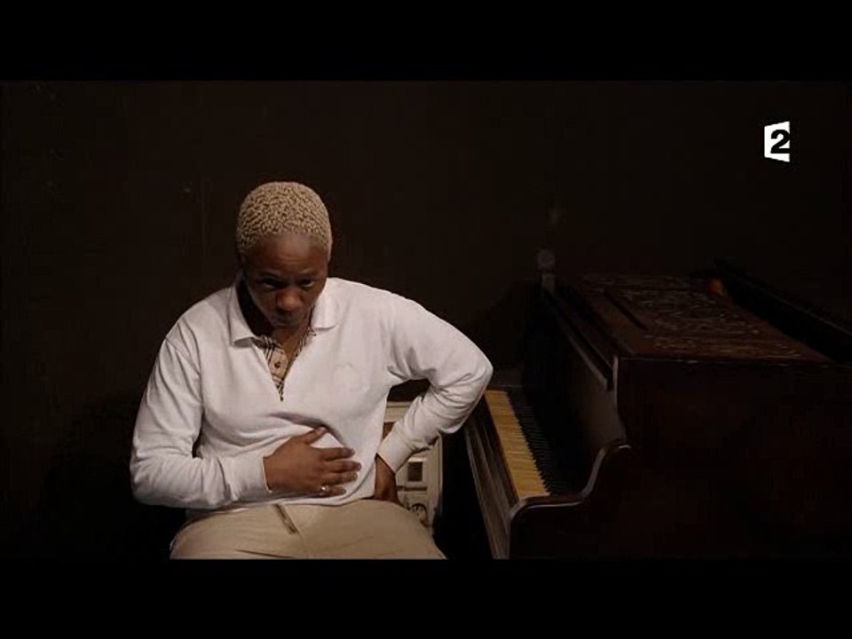 Mc Coco récite A L' Ombre de la Matrice - extrait France 2