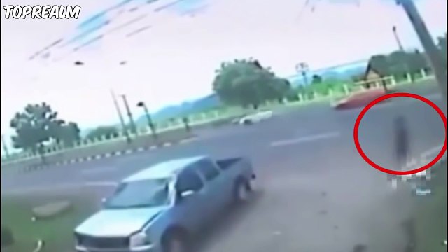 6 Real Ghosts Videos Caught On CCTV Camera! [2017]