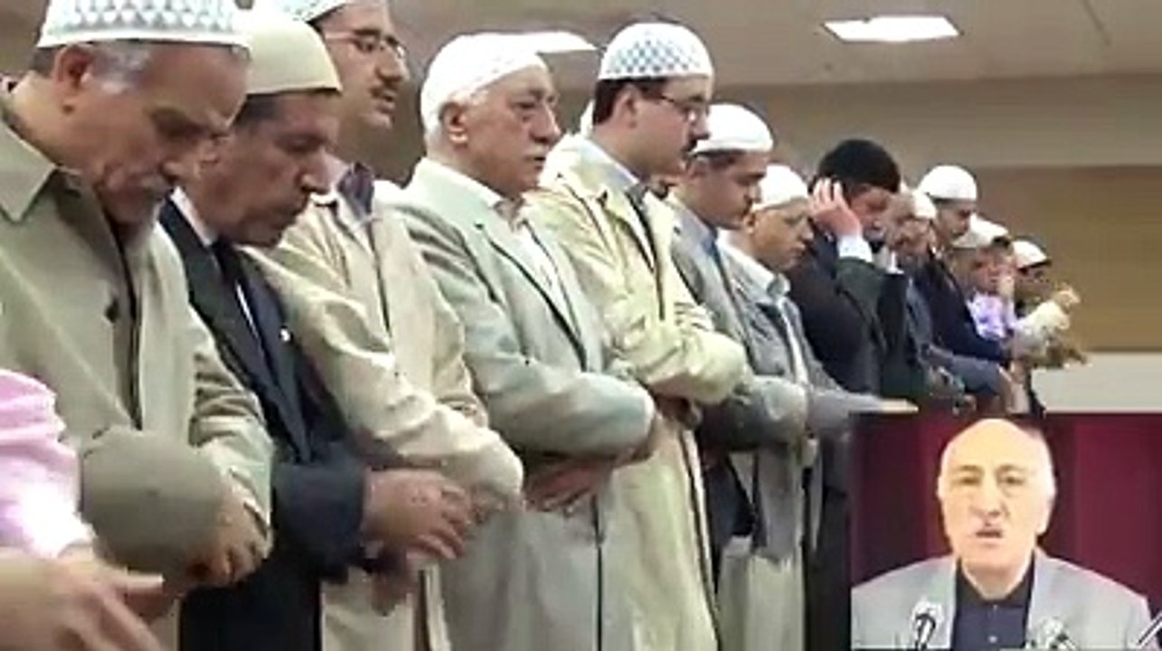 Namaz kılarken fıldır fıldır etrafa bakanlar, keşke o an tenasül uzuvlarını çıkarıp başımı işeseler  diyen