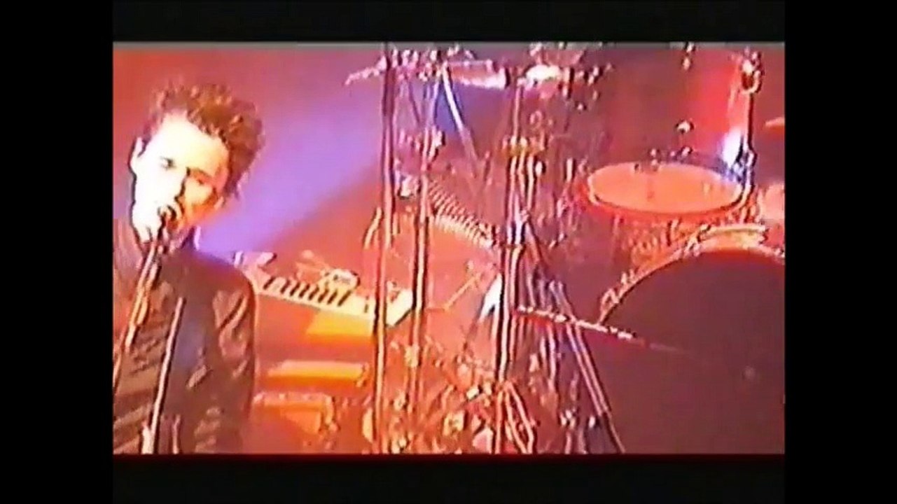 Muse - Showbiz, Paris La Cigale, 04/17/2001