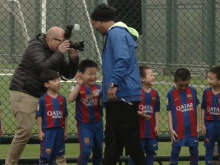 Ronaldinho's crazy handshakes