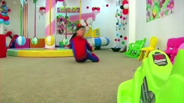 Teenage “Spider-Boy' from Palestine breaks contortion record - Guinness World Records