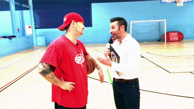 Tom 'Conman' Connors breaks basketball records - Guinness World Records