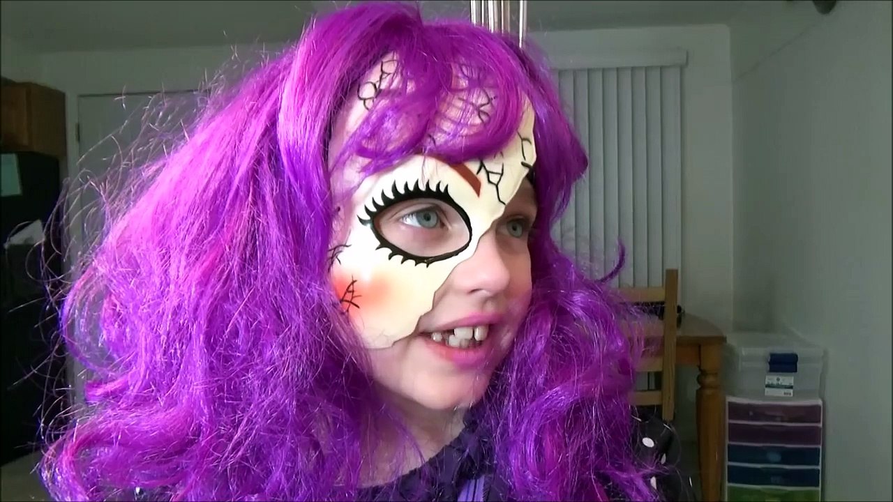 Monster High Sisters IRL vs Witch Annabelle & Victoria Toy Freaks World Hidden Egg-9hAqfZ-85u0