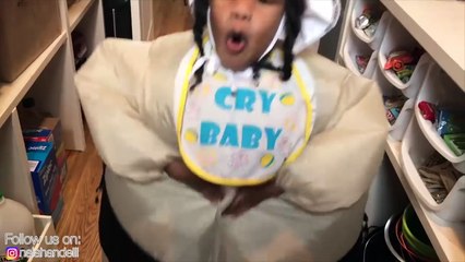 Bad Baby Attacked By Sumo Funny Kids Family Fun Video l Giant Gummy Worm-eSGg-hyXJtE