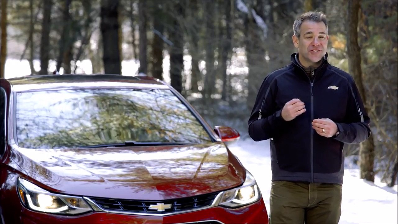 2017 Chevrolet Cruze RS Hatchback - interior Exterior and Drive-kVAVgrA7o1U