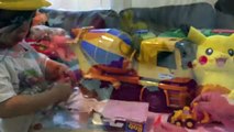 Toy Trucks - Bob The Builder Toys - CONSTRUCTION Trucks - Scoop Backhoe Loader & Muck Dump Truck