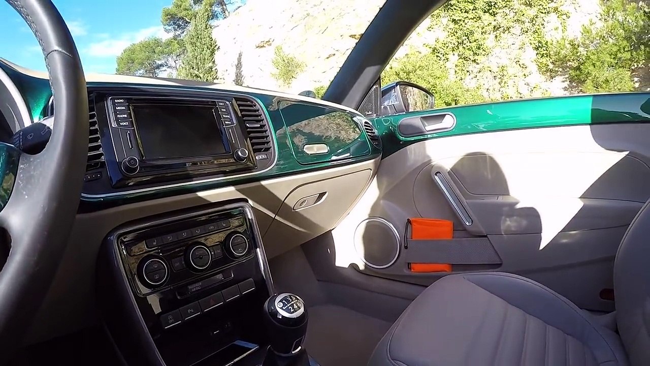 Volkswagen Beetle Cabriolet 1.4 TSI (ENG) - Is it much different from 1.5 TSI-C-iFhHanAbo