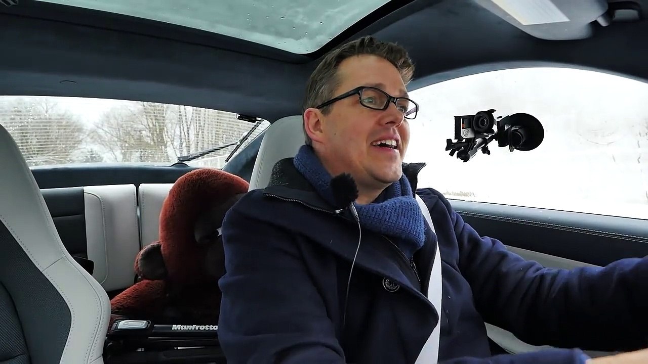 Snow driving in the Porsche 911 991.2 Carrera 4 S-R0pd0nIhepk