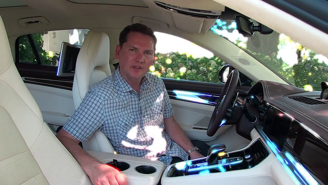 2017 Porsche Panamera Review--TESLA CAN'T TOUCH THIS INTERIOR-7N55zTxQe2s