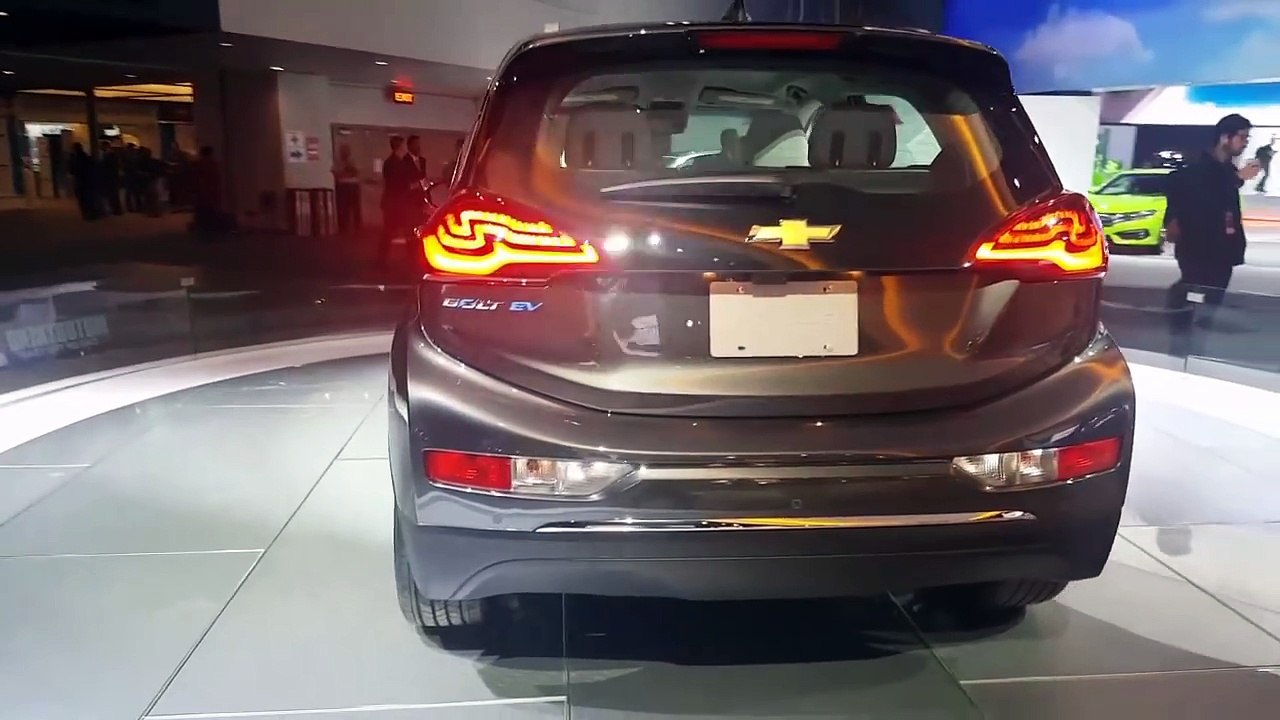 2018 Chevy Bolt Detroit Auto Show-hp-Ls7ITH8I