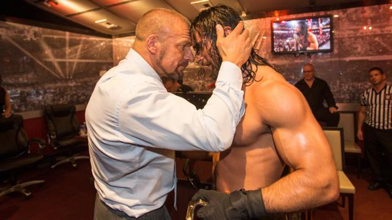 Seth Rollins  cryptic message to Triple H