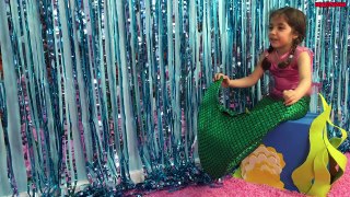 Elsa And Anna Videos - Real Life Movie For Kids! Mermaids Tails SEA BUBBLE Challenge Game!-NIjqhbezX88