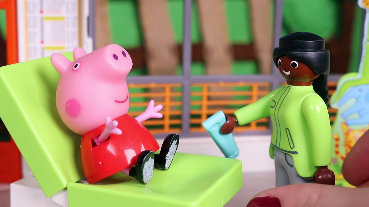 Peppa Pig Toys in English  Peppa Pig Goes to the Podiatrist _ Toys Videos in English-1toIkF7enK8