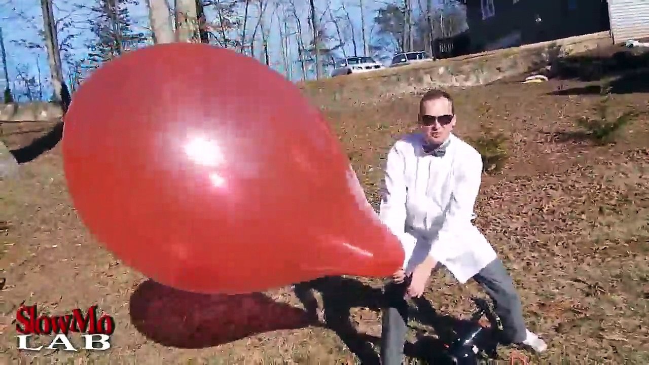 Ağır Çekimde Patlayan Dev Balon