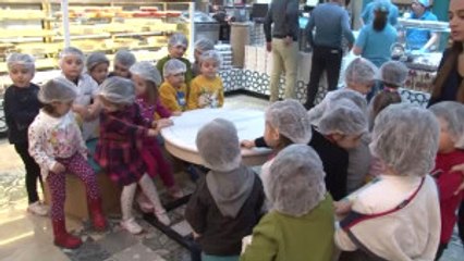 Afyon Lokumu" Minik Ellerde Şekillendi