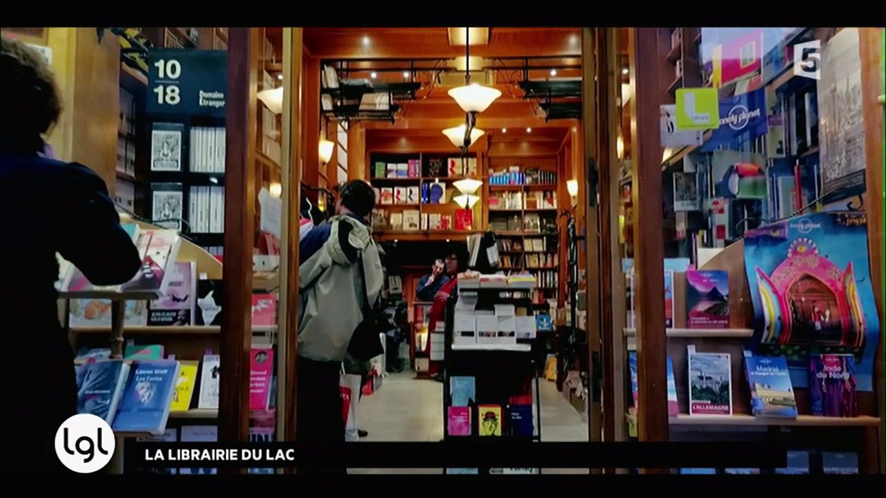 Entrez dans la Librairie Imaginaire à Annecy