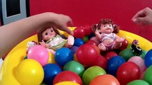 Aprender los Colores Juguete Sorpresa Huevos de Combinar Todos los Colores de la Muñeca del Bebé la Hora del Baño Play Doh aprender