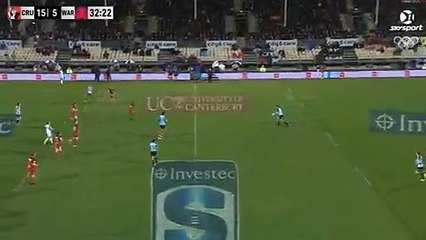 La passe avec la tête de Owen Franks