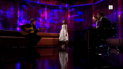 À 7 ans elle réinterprète une chanson de Frank Sinatra à sa façon et c'est magnifique