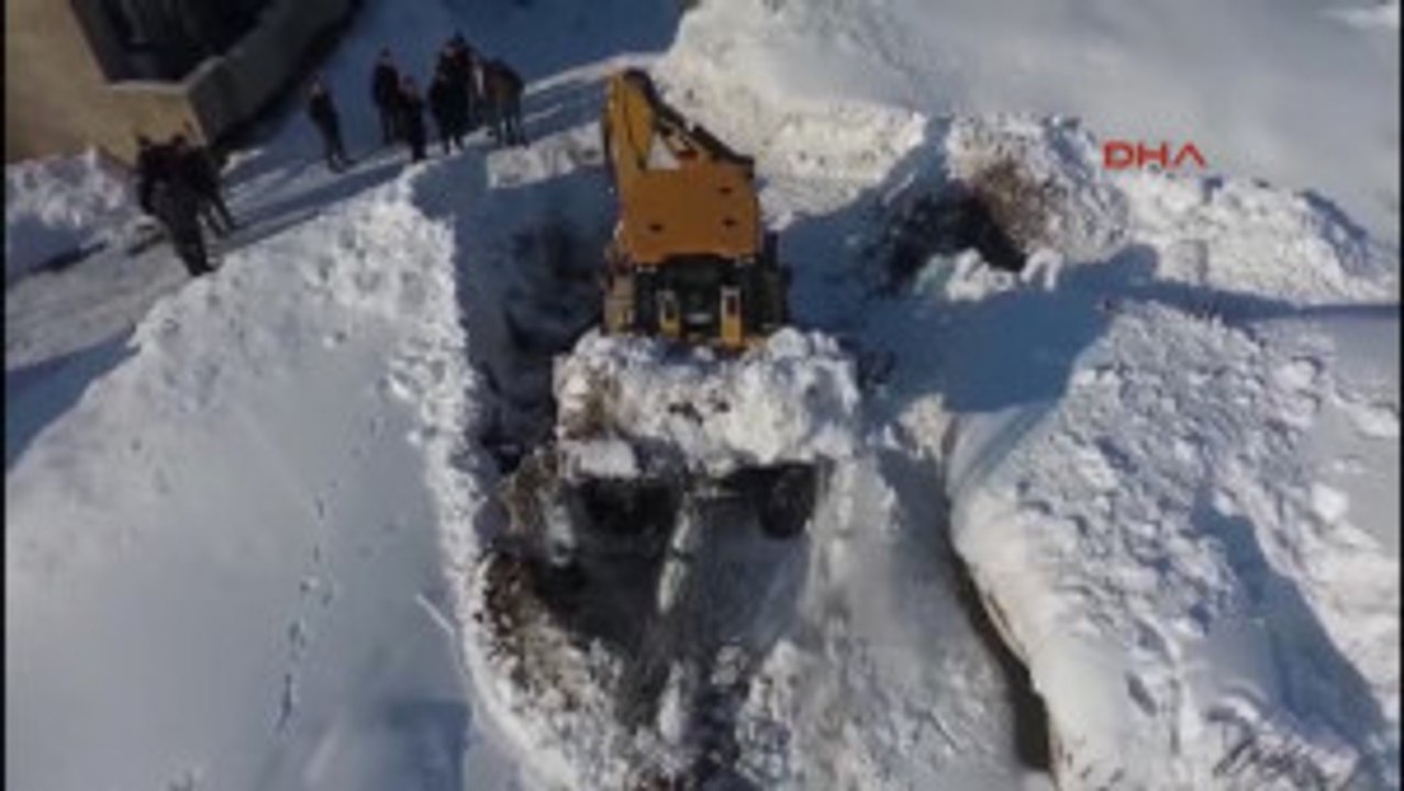 Hakkari - Yüksekova'da PKK'ya Ait Silah ve Muhimmat Ele Geçirildi