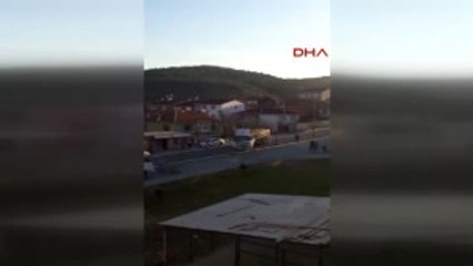Ölüm Yolunda" Hafriyat Kamyonu Sürücüsüyle Mahallelinin Kavgası