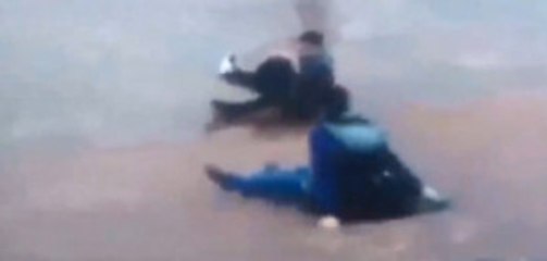 Bu Merdivende Düşen Düşene